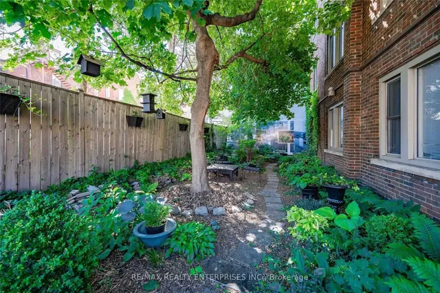 Additional image 29 of 285 King St Unit 6