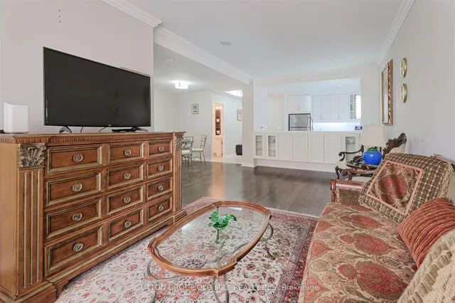 Additional image 10 of 2662 Bloor St Unit 209