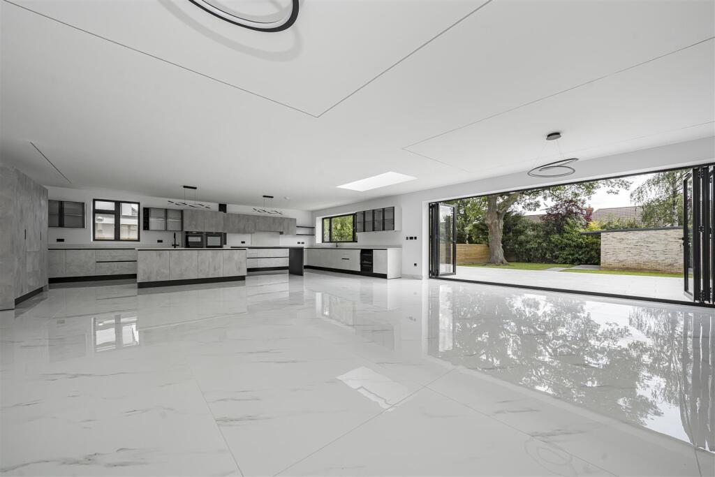 Additional image 4 of Mount Pleasant Lane, Bricket Wood