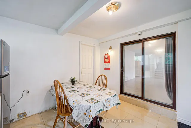 Additional image 35 of 64 Rakewood Cres