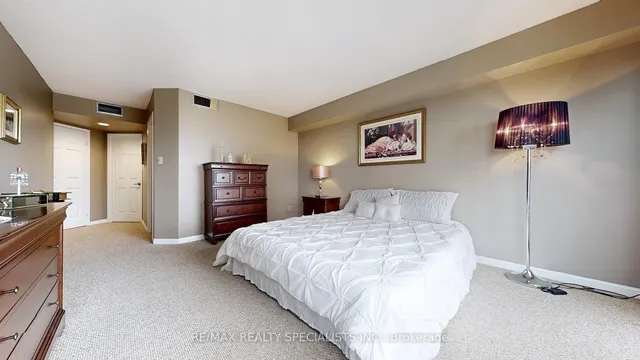 Additional image 20 of 45 Kingsbridge Garden Circ Unit 2008