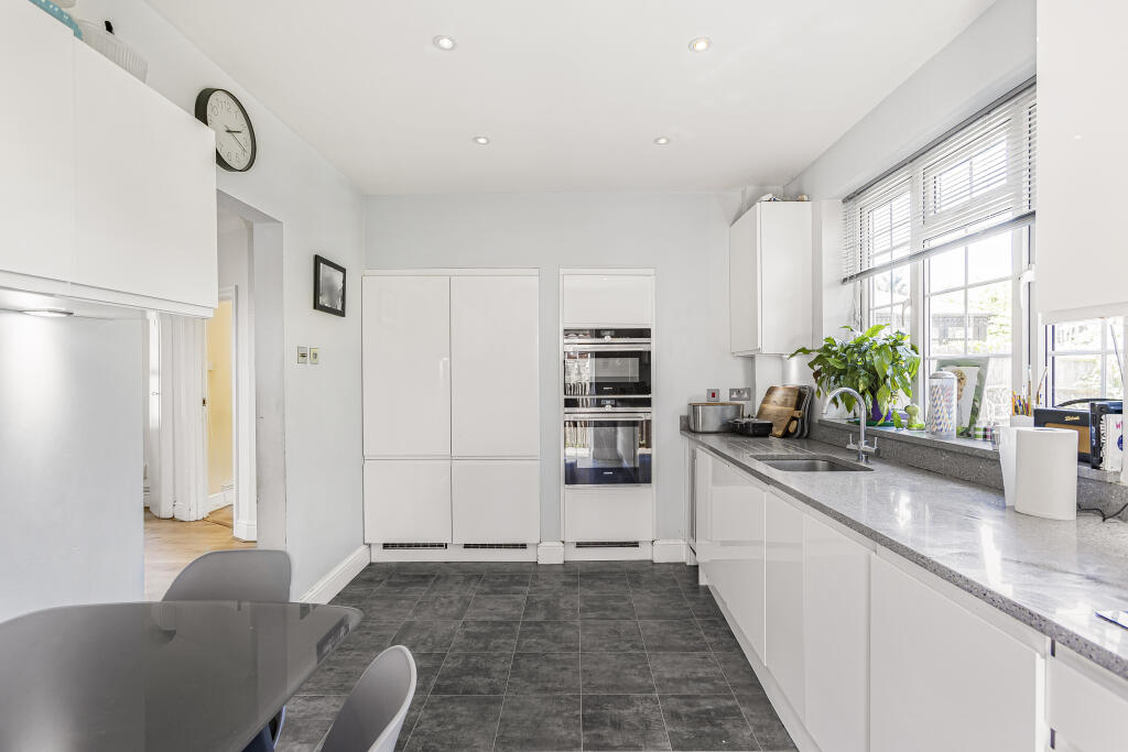 Additional image 13 of St Peters Close, St Albans, AL1