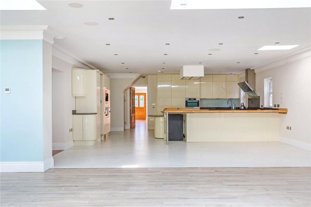 Additional image 14 of Roundwood Park, Harpenden, Hertfordshire, AL5