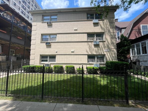 1238 W Pratt Blvd APT 1A, Chicago, IL 60626