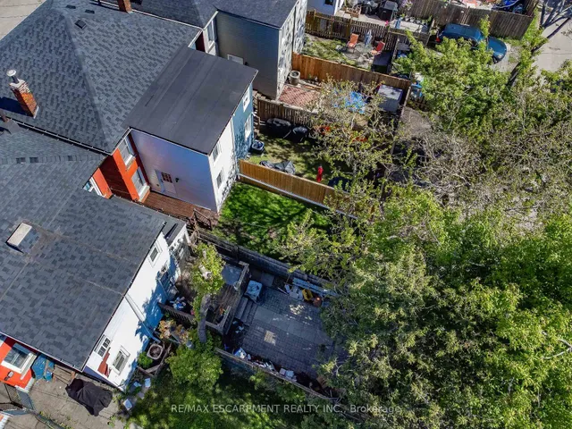 Additional image 31 of 102 Gibson Ave