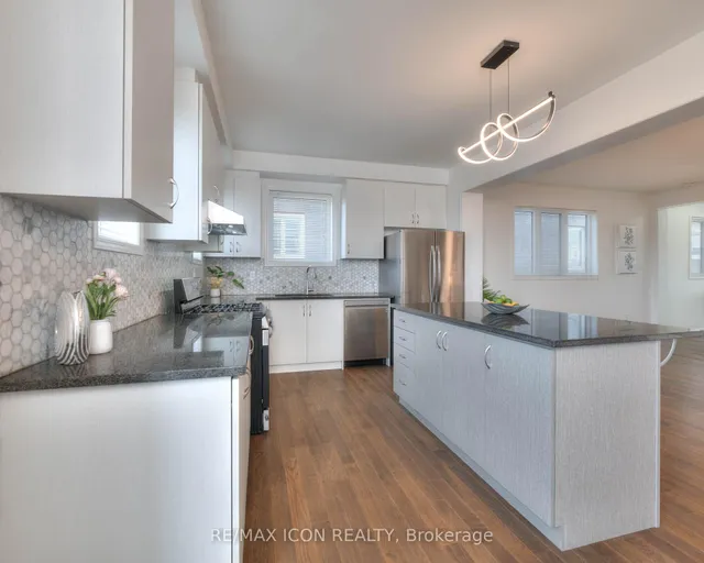 Additional image 17 of 22 Saxony St