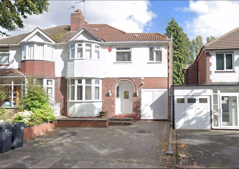 Warren Hill Road, Kingstanding, Birmingham B44 8ET