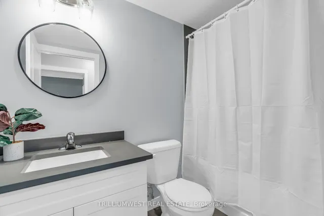 Additional image 21 of 160 Rochefort St Unit A19 (90)