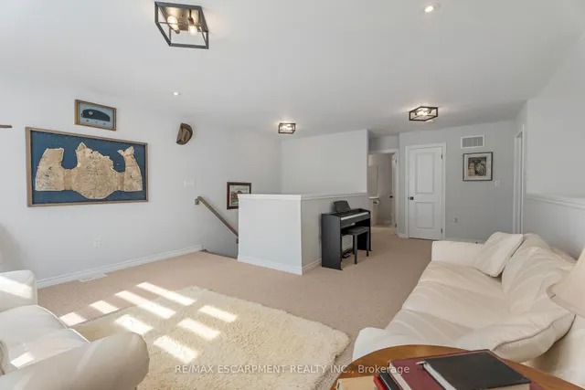 Additional image 21 of 19 Welch Lane