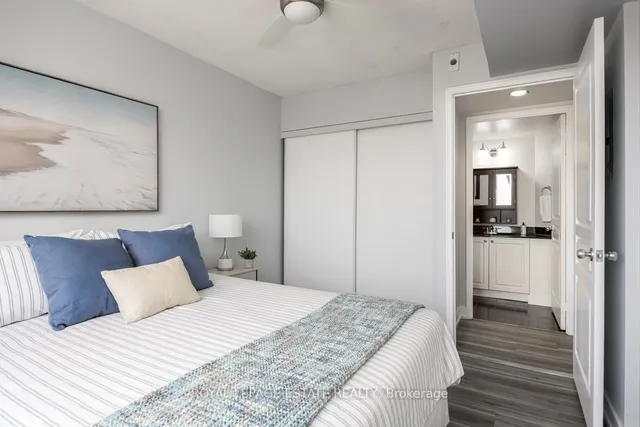 Additional image 13 of 1797 Queen St Unit 411