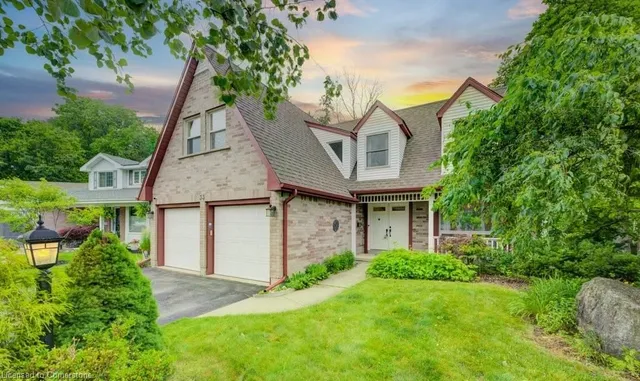 房产图片 2 - 33 Manitoulin Cres