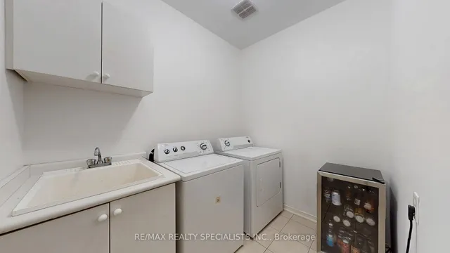 Additional image 32 of 482 Grant Way