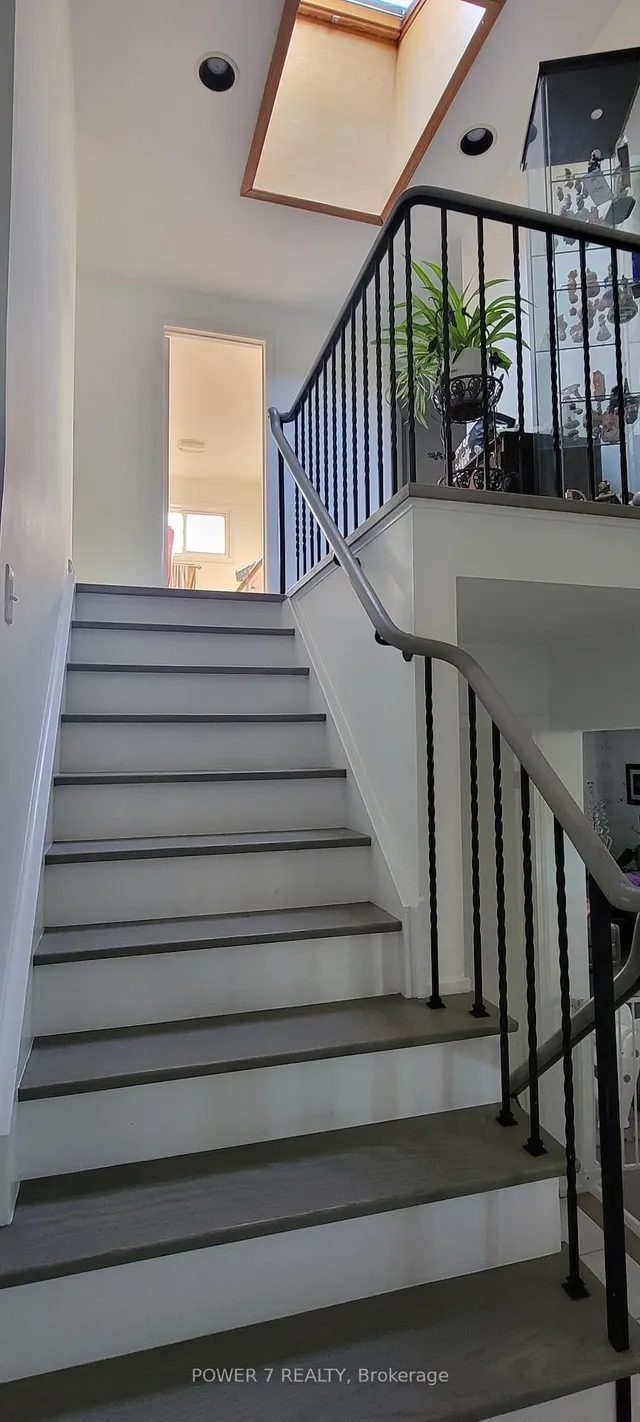 Additional image 5 of 219 Timberbank Blvd