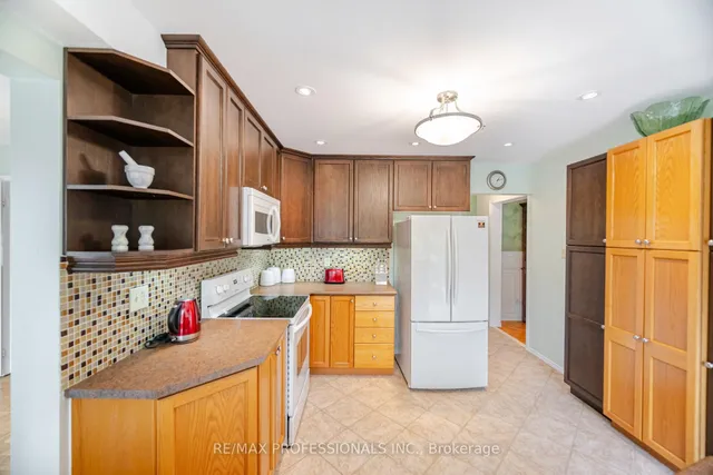 Additional image 12 of 29 Barr Cres