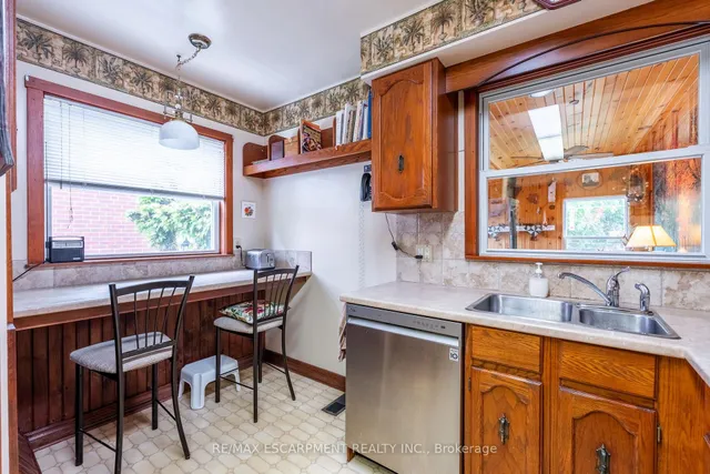 Additional image 12 of 35 Kemp Dr