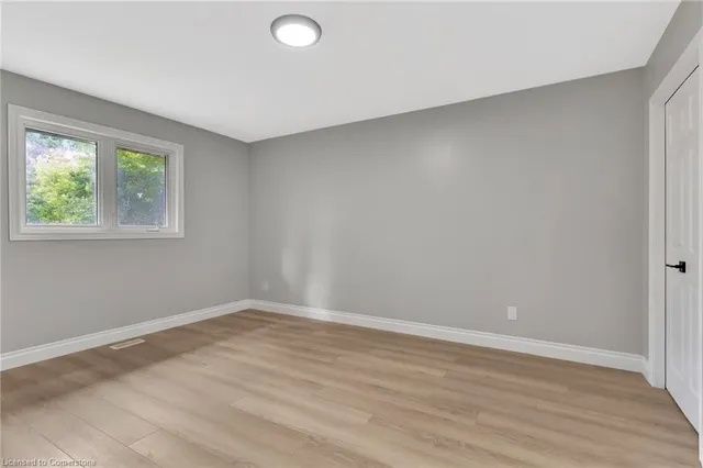 Additional image 13 of 126 Highland Rd