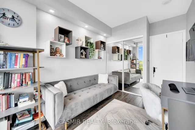 Additional image 15 of 215 Fort York Blvd Unit 707