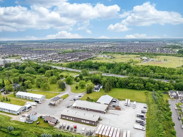 Additional image 48 of 903 Penson Cres