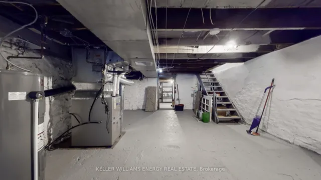 Additional image 34 of 511 Perth Ave