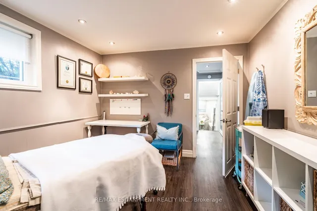 Additional image 27 of 5195 Cedarbook Cres