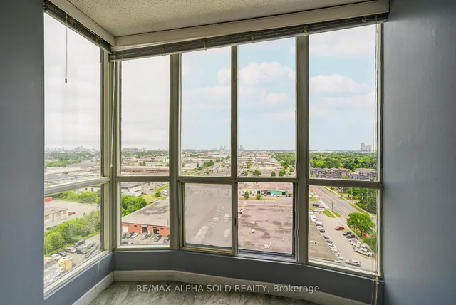 房产图片 36 - 多米兰大道1470号1703单元