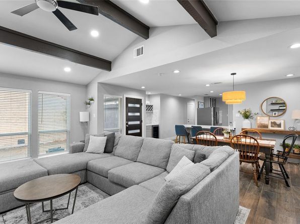 11207 Wood Lodge Dr, Houston, TX 77077