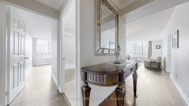 Additional image 4 of 18 Parkview Ave Unit 906