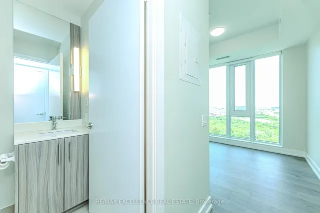 Additional image 22 of 215 Veterans Dr Unit 1008S