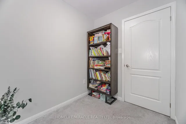 Additional image 27 of 115 Vanhorne Clse