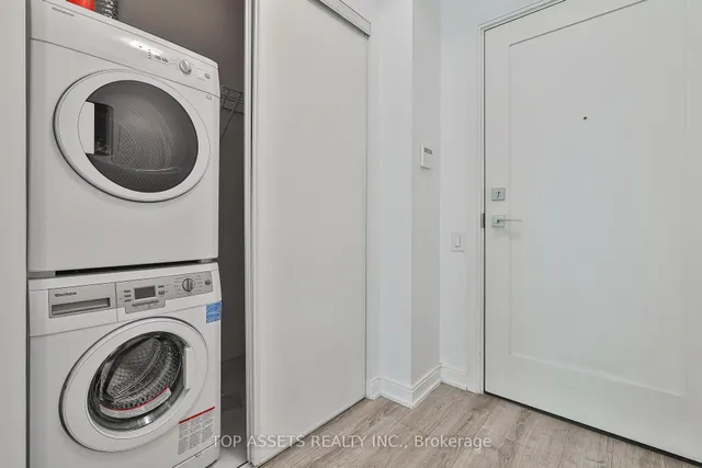 Additional image 42 of 50 Charles St Unit 3707