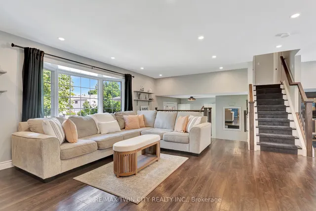 Primary image of 23 Meadowbrook Dr