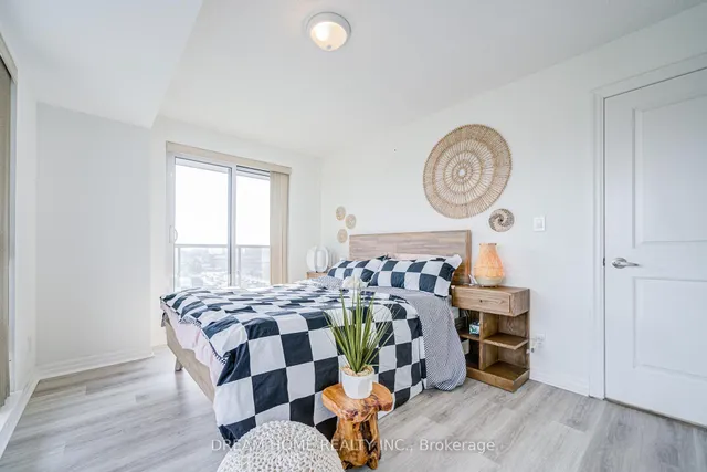 房产图片 17 - 2015 Sheppard Ave 单元904