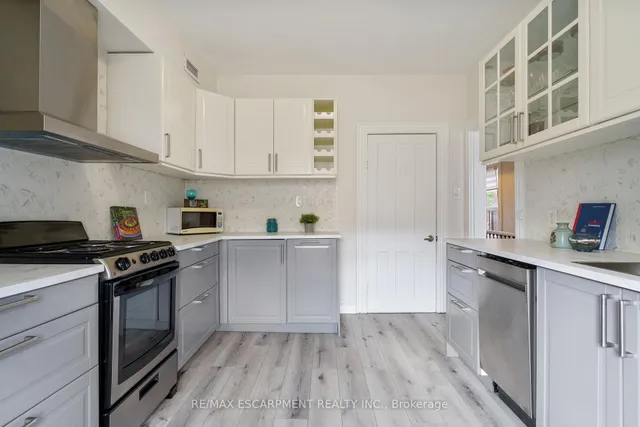 Additional image 23 of 22 Aikman Ave