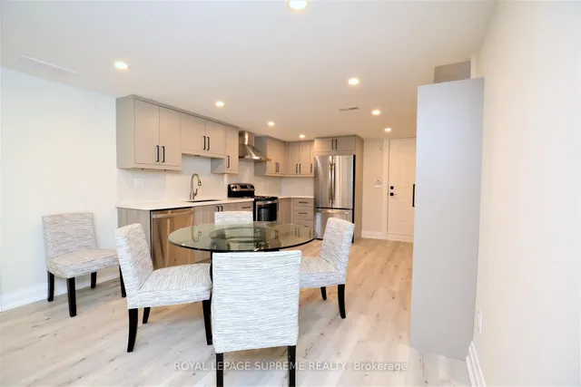 房产图片 32 - 514 Petawawa Cres