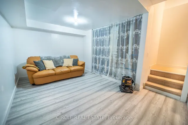 Additional image 17 of 1121 Cooke Blvd Unit 90