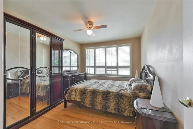 Additional image 22 of 502 Queens Dr