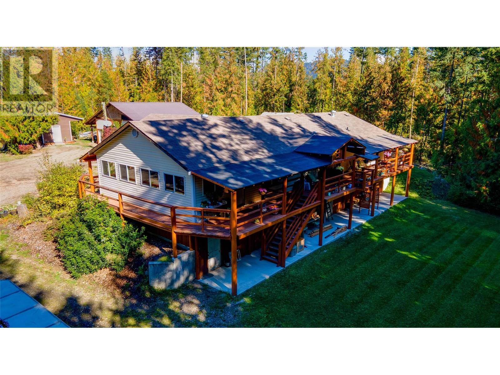 Property image for 2681 Trans Canada Hwy.|Sorrento, British Columbia V0E2W0