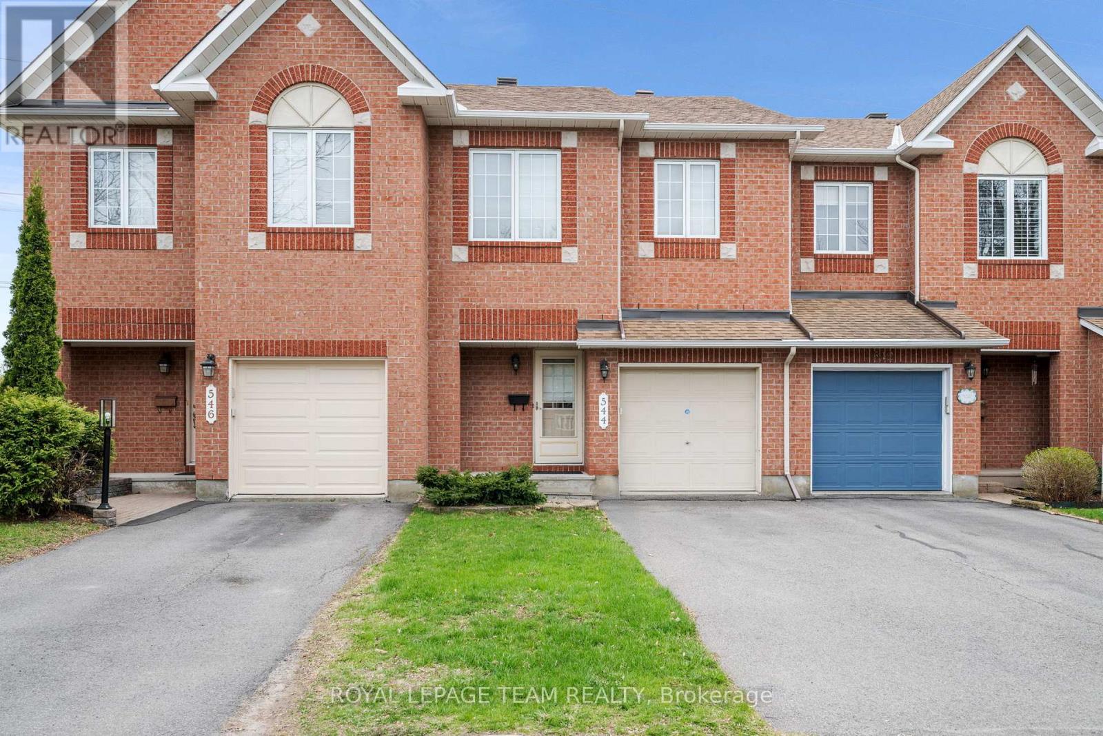 544 RENAISSANCE DRIVE|Ottawa, Ontario K4A4E8
