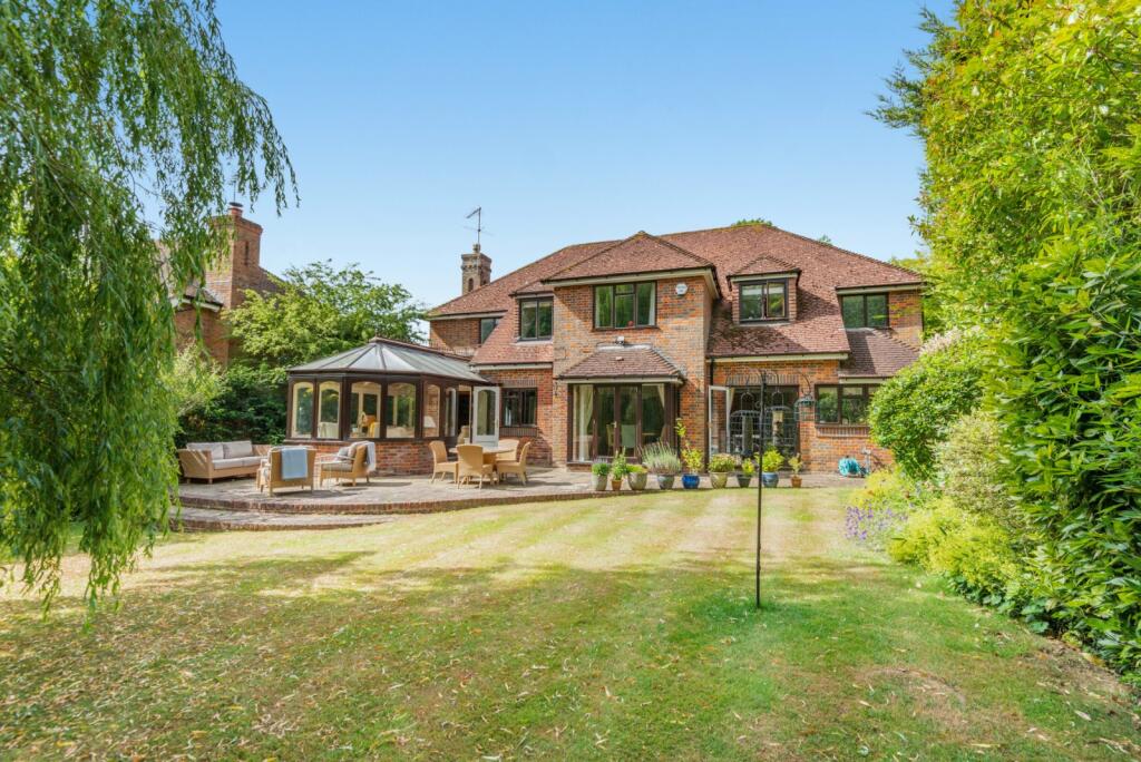 Additional image 14 of Oakhurst Avenue, Harpenden, Hertfordshire
