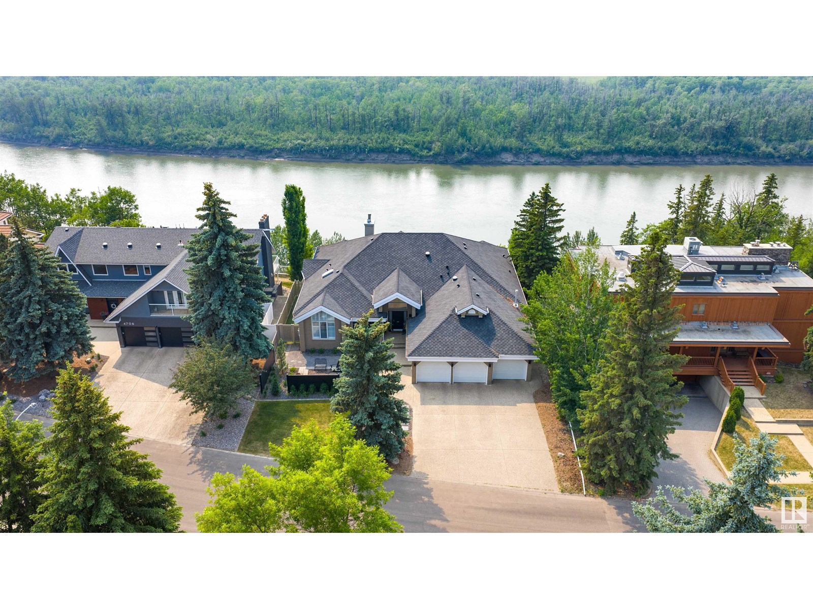 4804 154 ST NW|Edmonton, Alberta T6H5K7