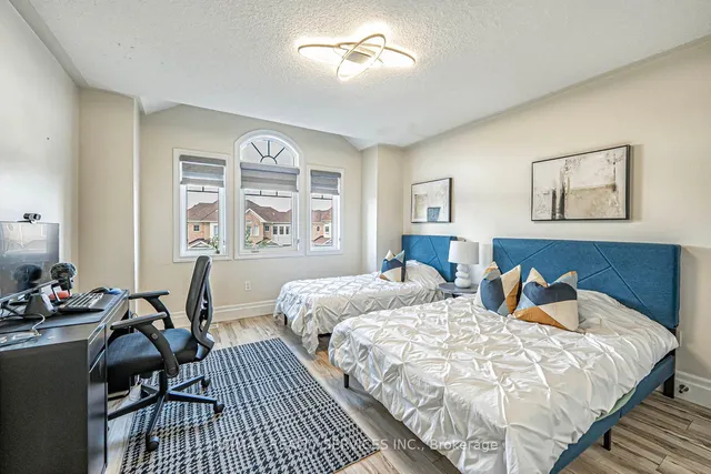 Additional image 27 of 18 Merrickville Way