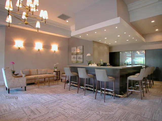 Additional image 32 of 55 Harbour Sq Unit 1917