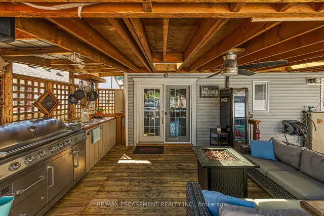 Additional image 32 of 88 Julian Ave