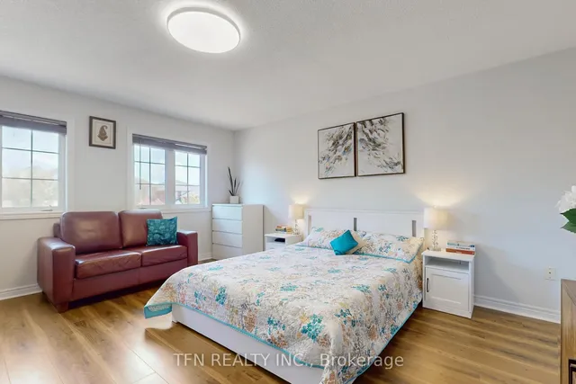 Additional image 18 of 851 Clemens Cres