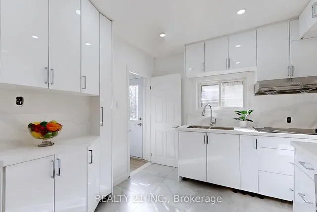 Additional image 18 of 92 King Edward Ave Ave