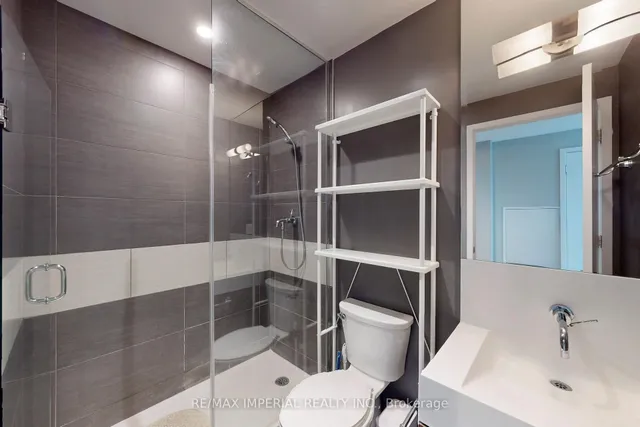 Additional image 38 of 110 Charles St Unit 2308