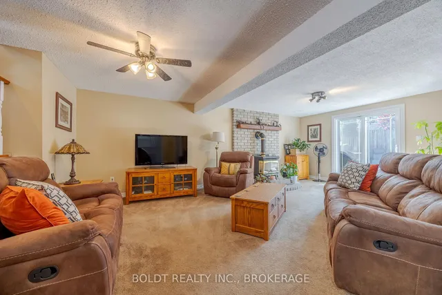 Additional image 21 of 395 Rexford Dr