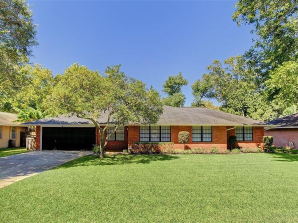 9010 Rockhurst Dr, Houston, TX 77080