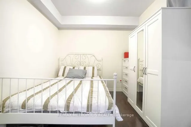 Additional image 14 of 460 Adelaide St Unit 520