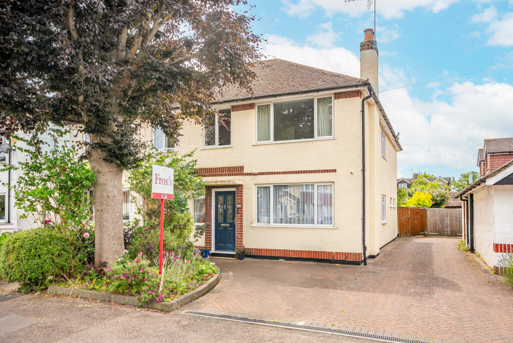 Oakwood Drive, St. Albans, Hertfordshire, AL4